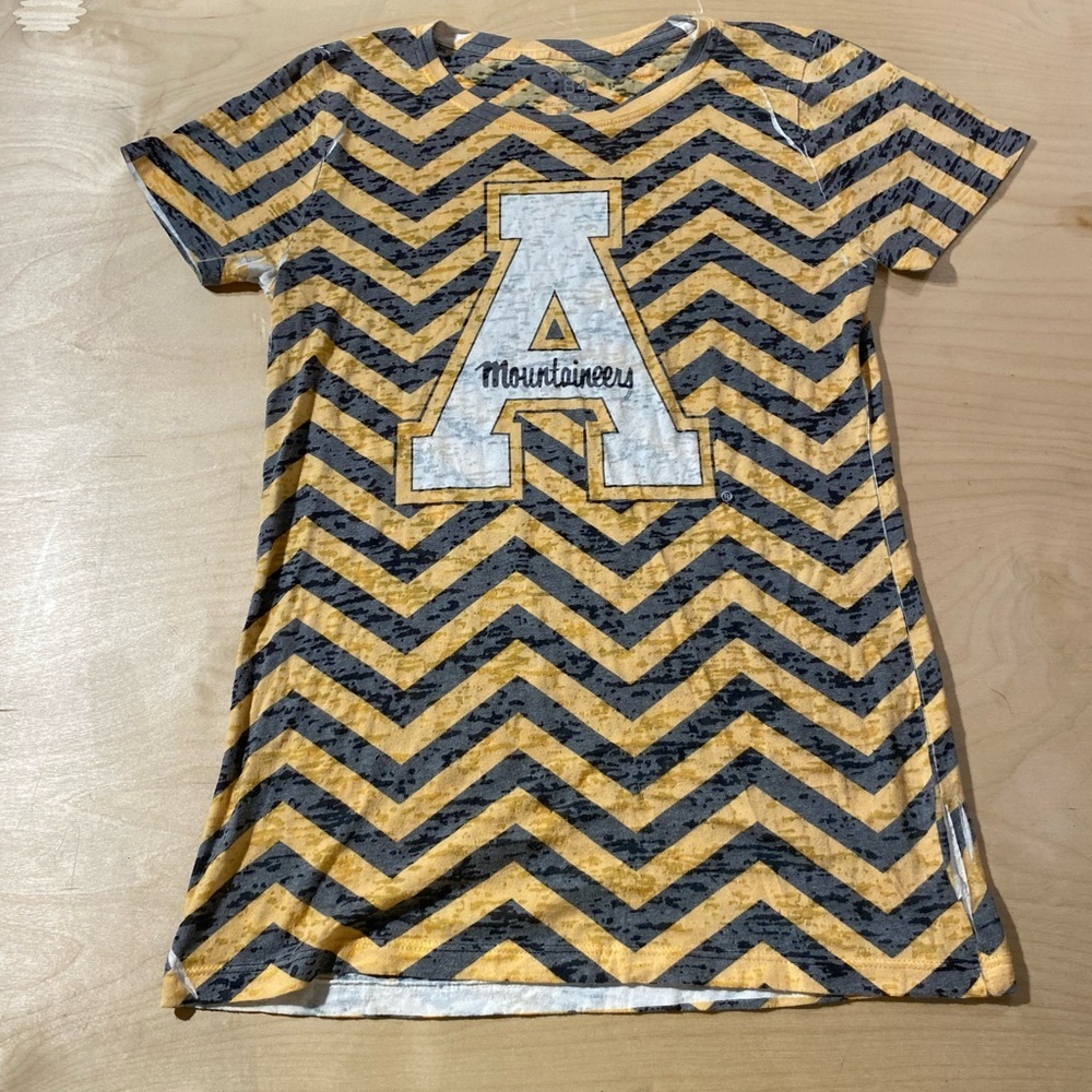 Blue 84 Kids Chevron Tee - Yellow and Gray XL (FV)